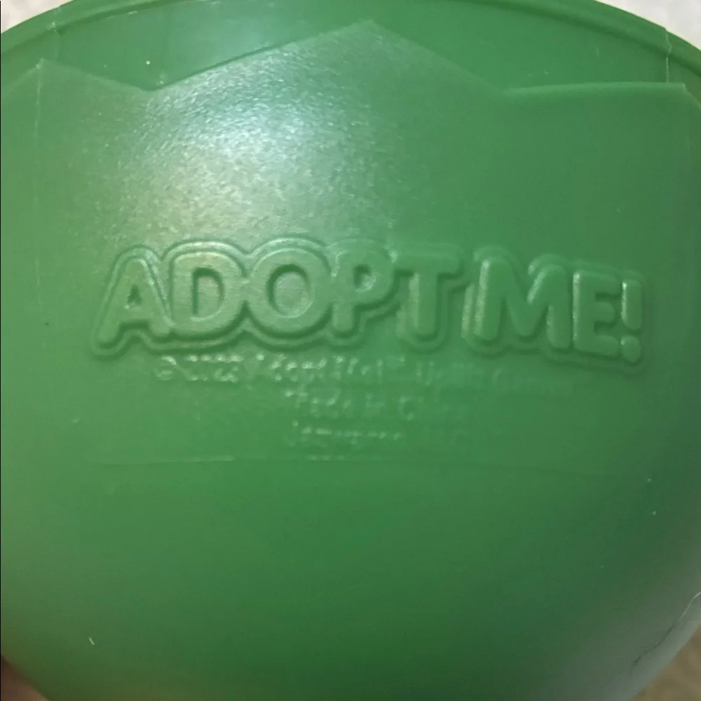 Roblox Adopt Me Surprise Plush Pet - Sabertooth - 5” plush toy in plastic egg - Picture 7 of 7